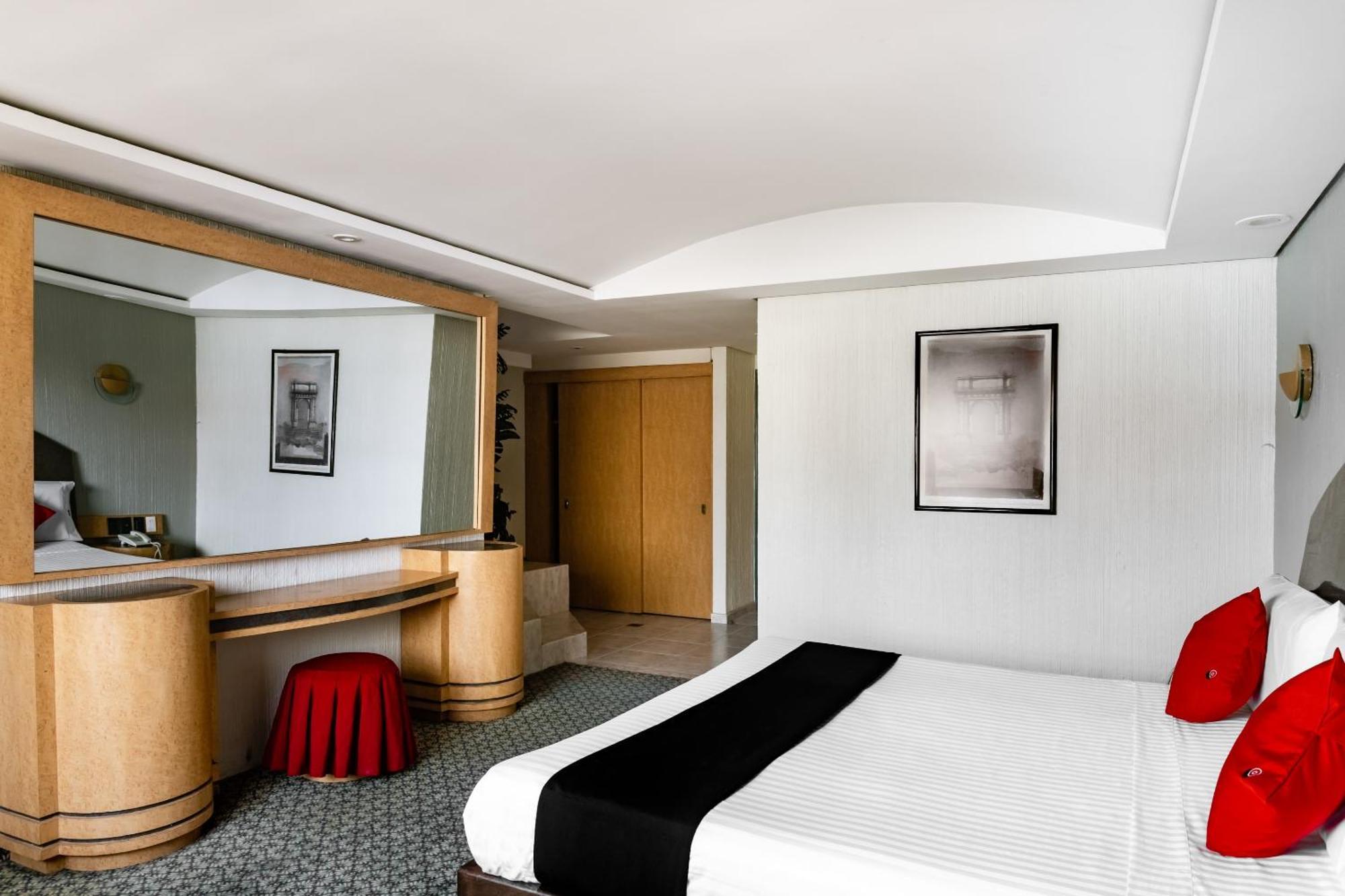 Hotel Capital O Andrade, 5*