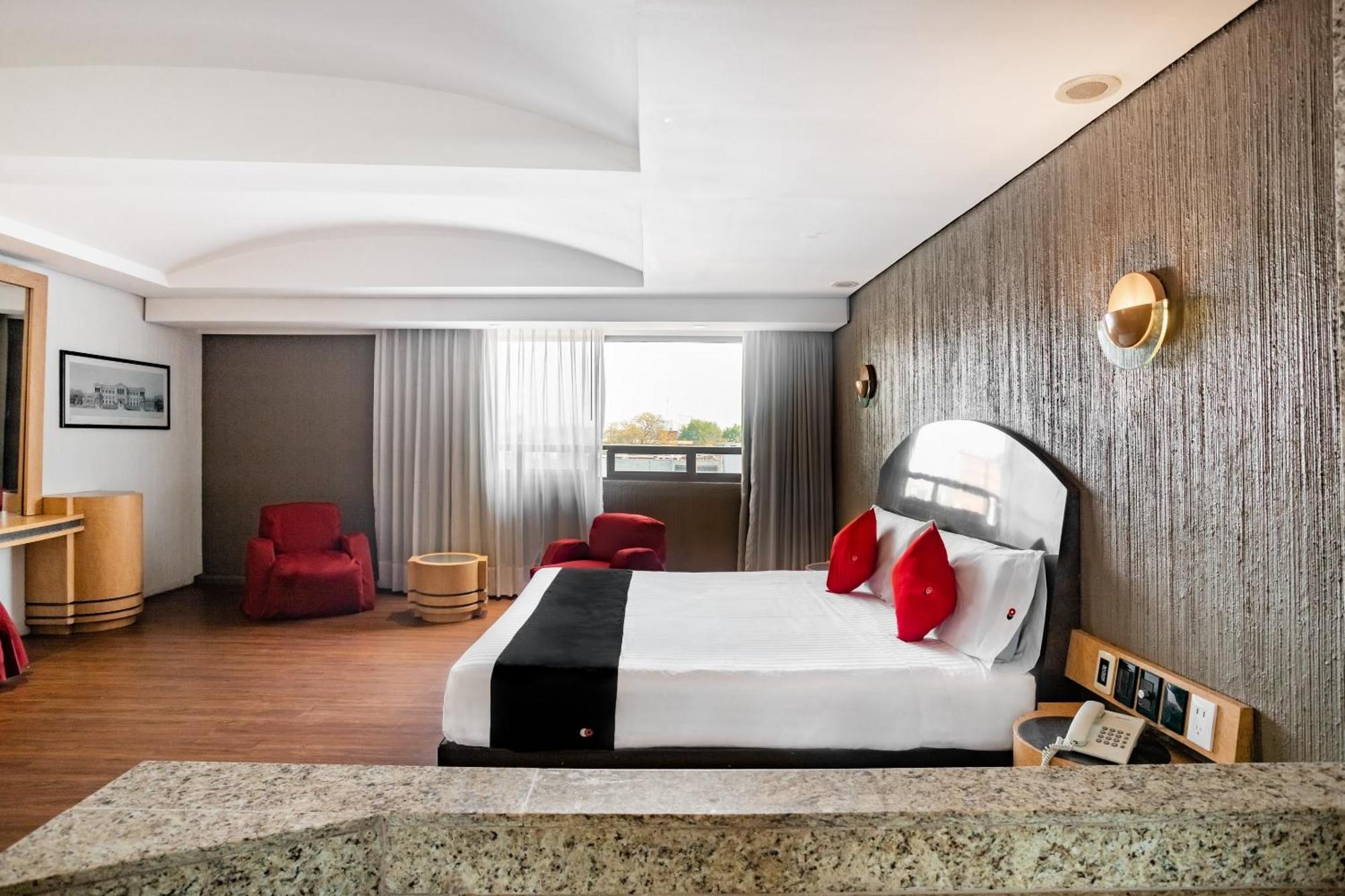 Capital O Andrade, 5* Mexico City